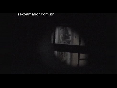 ❤️ Blondie ezkutuan grabatzen du auzoko voyeur batek adreilu hutsen atzean ezkutatuta ❌ Pornografia pornoan eu.virtsextor.ru ❌️❤