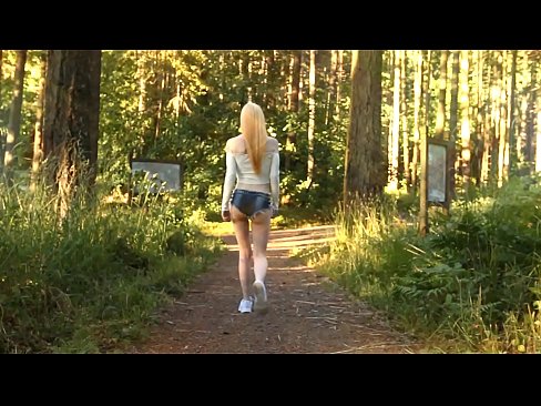 ❤️ Emakume ederra poliki mugitzen da, ez biluzik bideoa ❌ Pornografia pornoan eu.virtsextor.ru ❌️❤