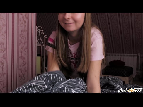 ❤️ Blondie-k bere BFF-ren sakon zurrupatzen du eta esperma jasotzen du ahoan ❌ Pornografia pornoan eu.virtsextor.ru ❌️❤