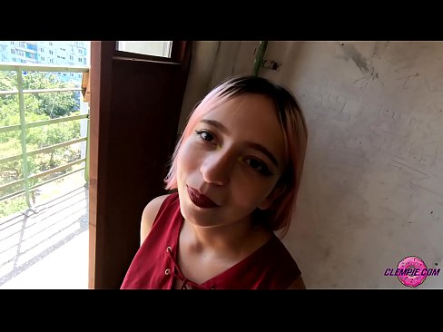 ❤️ Ikasle sentsuak arrotz bat zurrupatzen du kanpoaldean - Cum On His Face ❌ Pornografia pornoan eu.virtsextor.ru ❌️❤